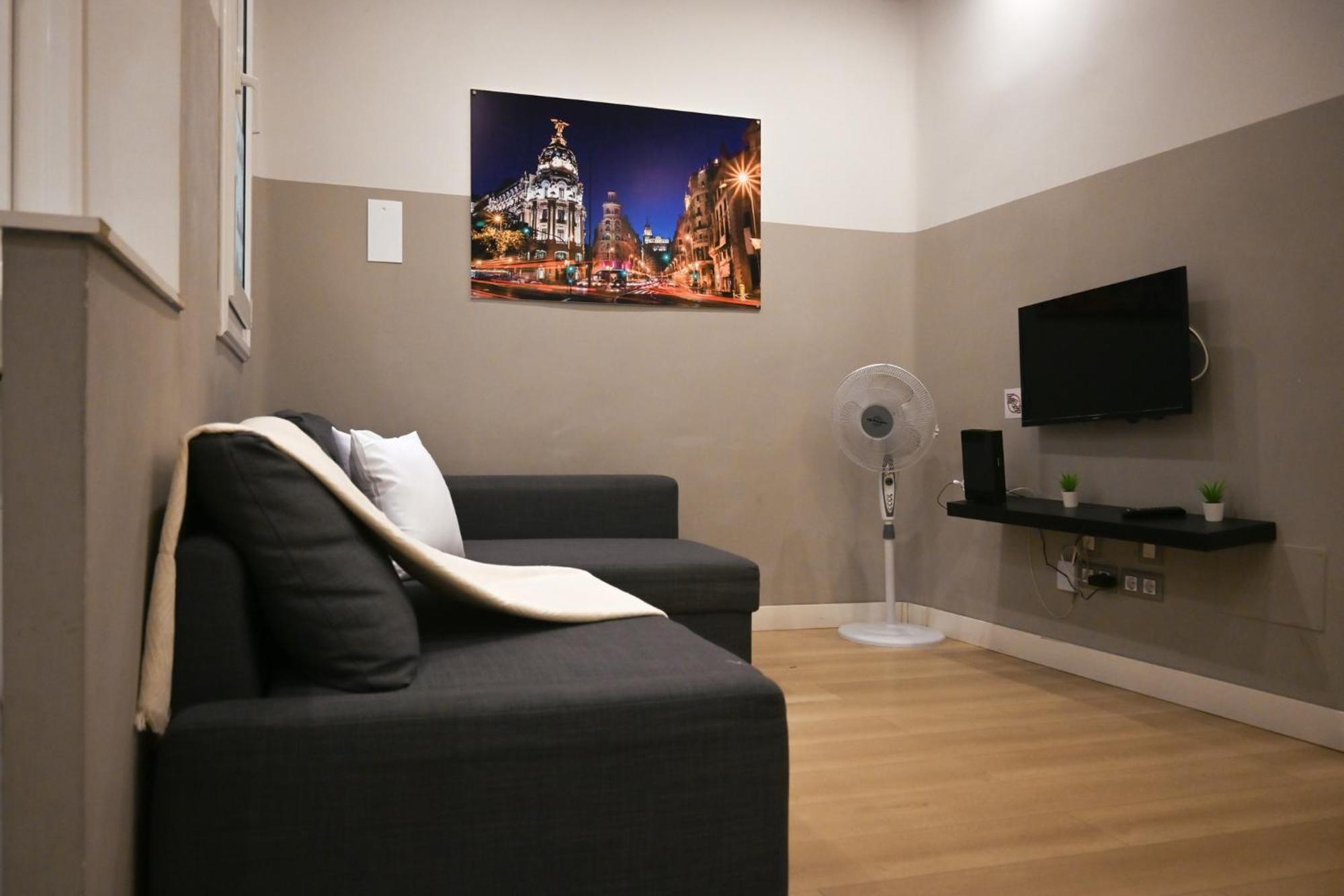 Apartament For Temporal Paloma-la Latina Pal4 Madryt